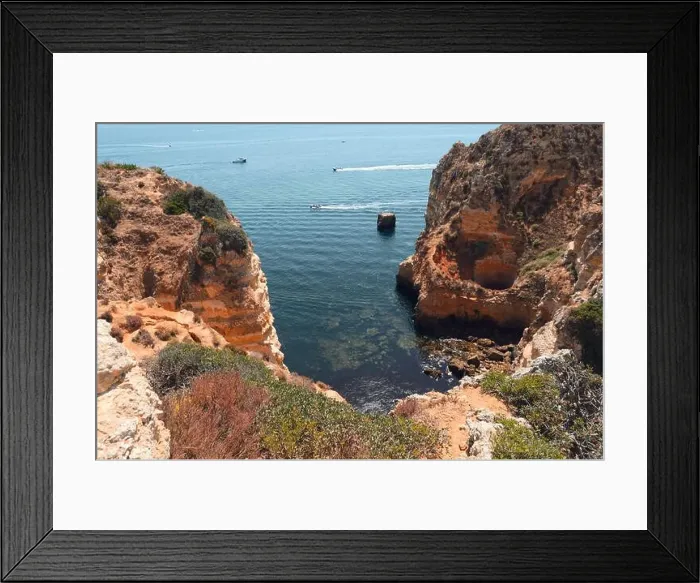 Framed Print : 2yh95g5 Framed Print : 2yh95g5