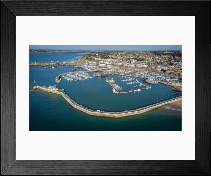 Framed Print : 2yhktt4 Framed Print : 2yhktt4