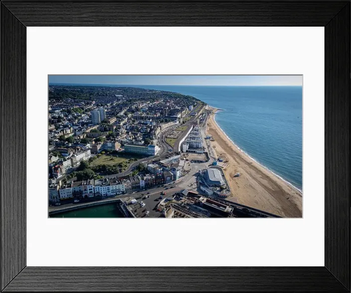 Framed Print : 2yhktx3 Framed Print : 2yhktx3