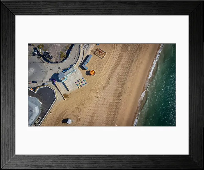Framed Print : 2yhkw1m Framed Print : 2yhkw1m