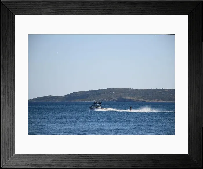 Framed Print : 2yhm3x9 Framed Print : 2yhm3x9