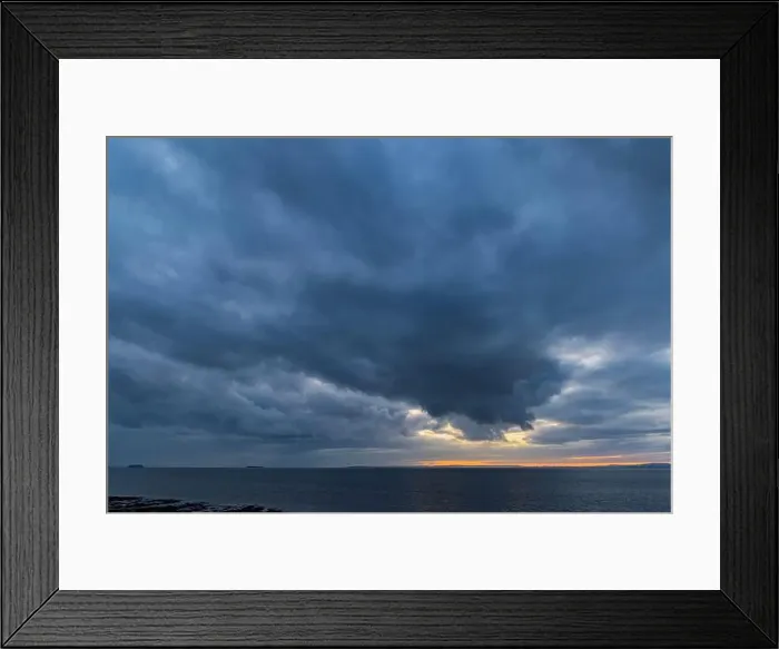 Framed Print : 2yjy7kg Framed Print : 2yjy7kg