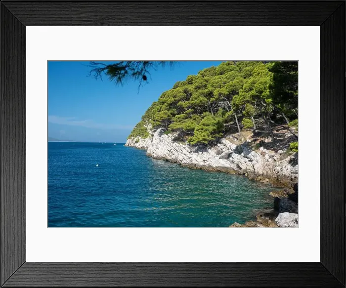 Framed Print : 2ykhh56 Framed Print : 2ykhh56