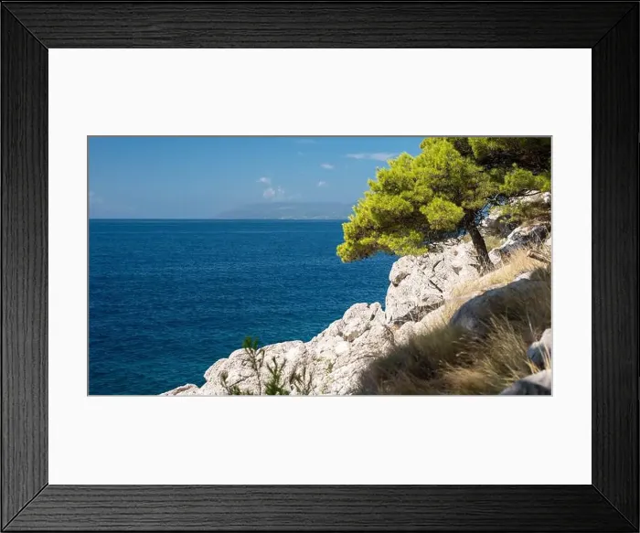 Framed Print : 2ykhh5e Framed Print : 2ykhh5e