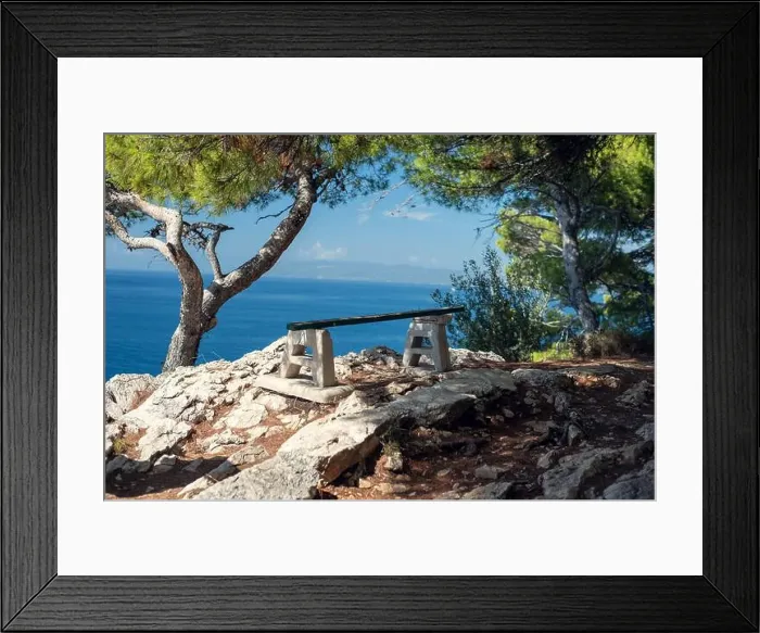 Framed Print : 2ykhh64 Framed Print : 2ykhh64