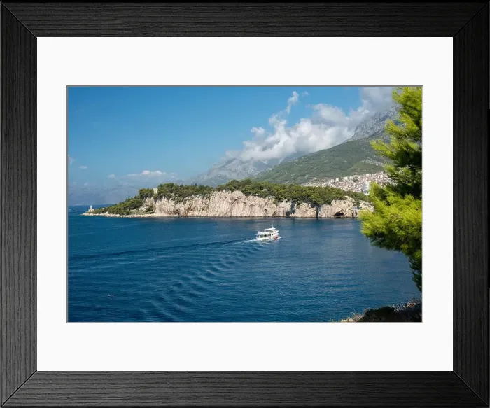 Framed Print : 2ykhhct Framed Print : 2ykhhct