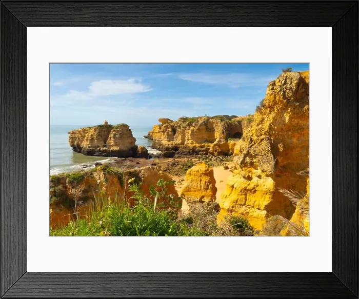 Framed Print : 2ykrf69 Framed Print : 2ykrf69