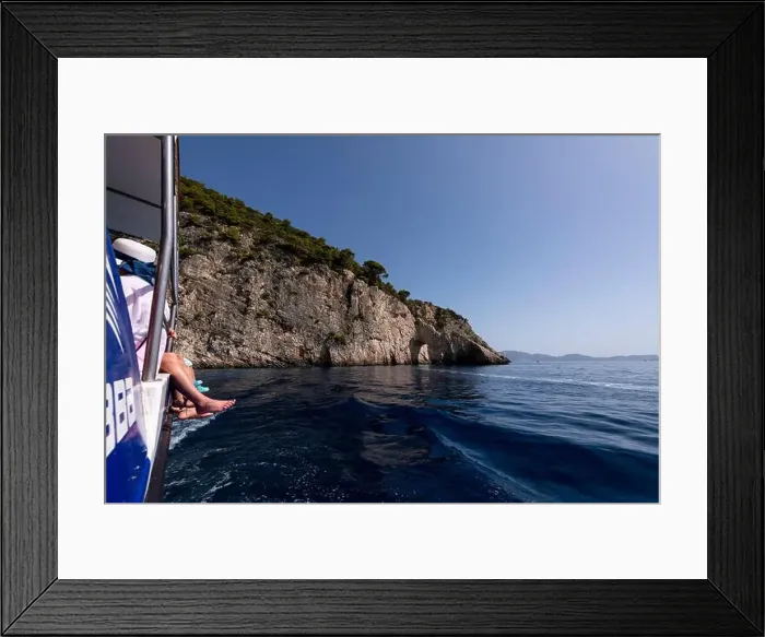 Framed Print : 2ym6wh0 Framed Print : 2ym6wh0