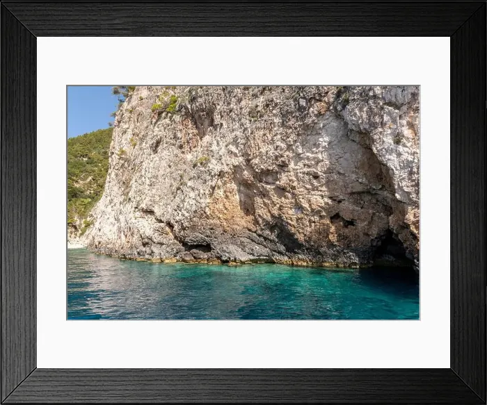 Framed Print : 2ym6wtc Framed Print : 2ym6wtc