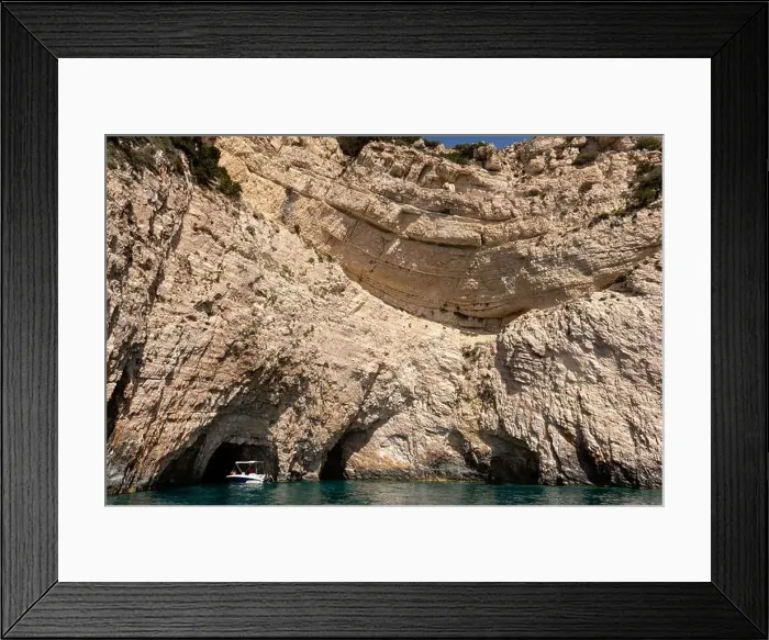 Framed Print : 2ym6ww1 Framed Print : 2ym6ww1