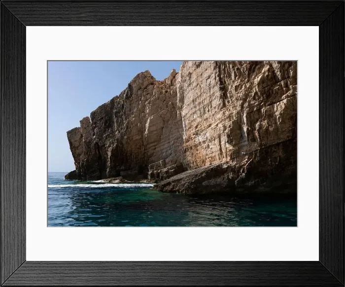Framed Print : 2ym6wwr Framed Print : 2ym6wwr
