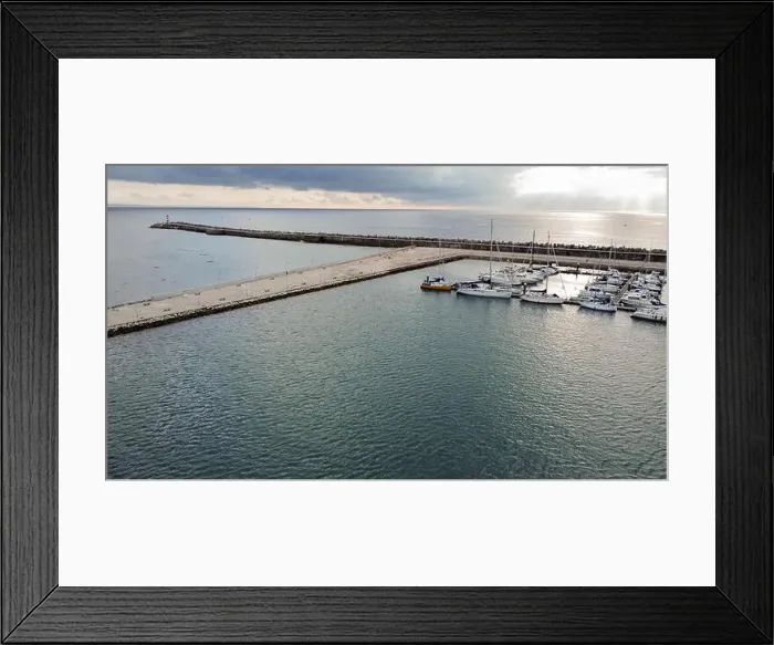 Framed Print : 2ymeg7e Framed Print : 2ymeg7e