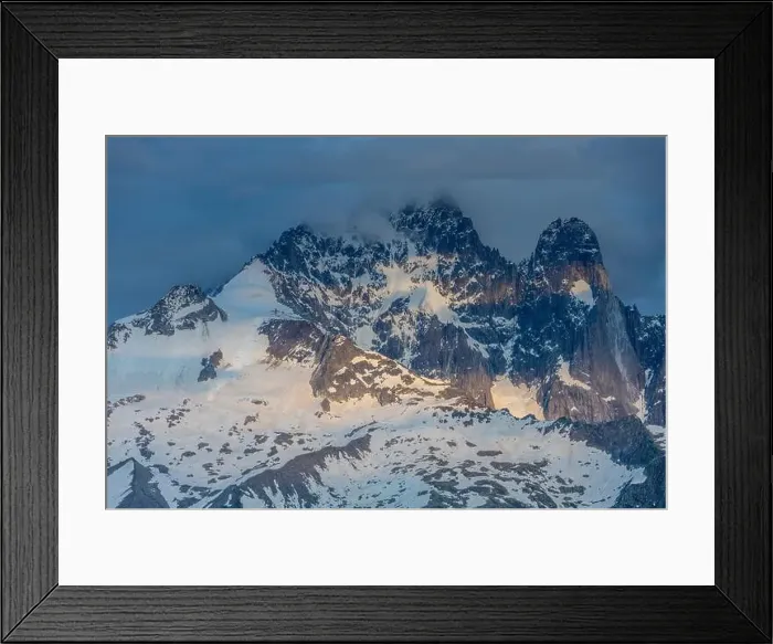 Framed Print : 2ymgny6 Framed Print : 2ymgny6