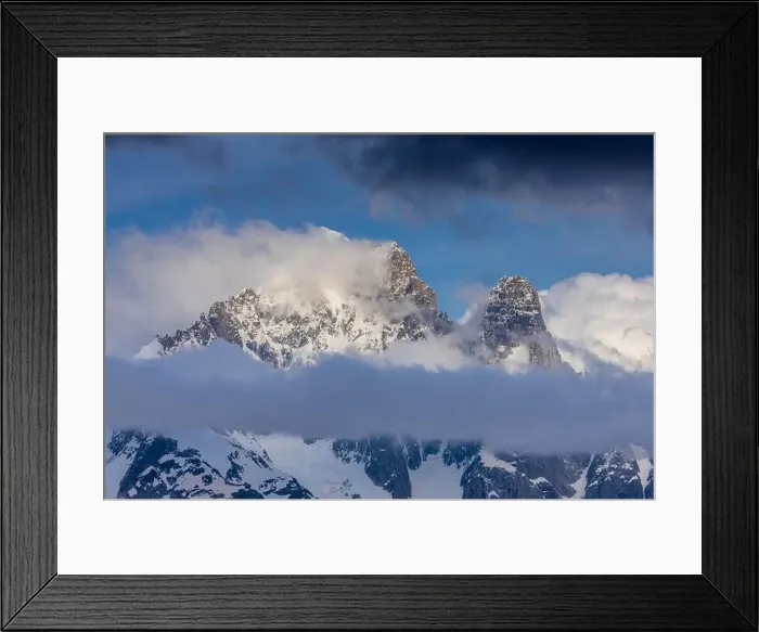 Framed Print : 2ymhj87 Framed Print : 2ymhj87