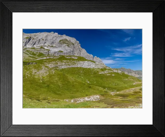 Framed Print : 2ymn688 Framed Print : 2ymn688