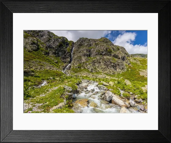 Framed Print : 2ymn7d6 Framed Print : 2ymn7d6