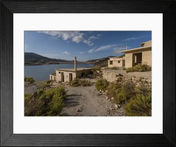 Framed Print : 2ymnt0w Framed Print : 2ymnt0w