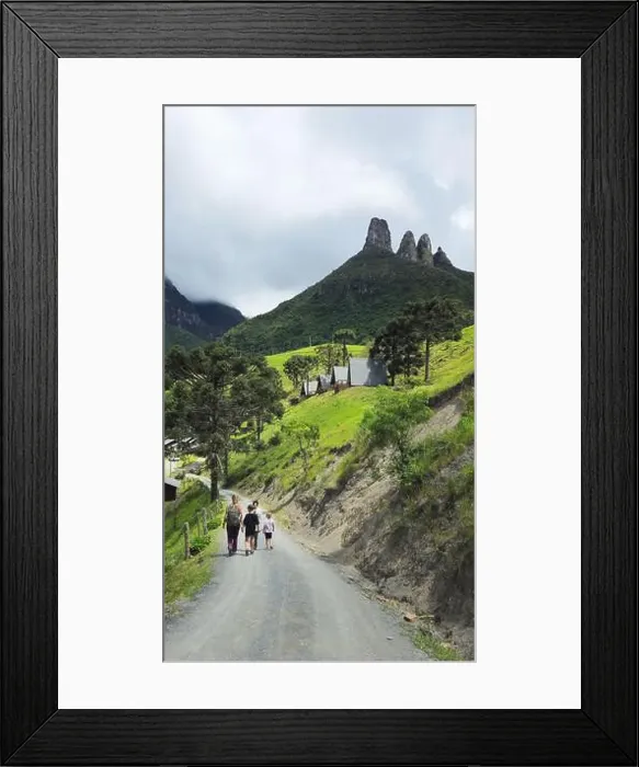 Framed Print : 2ynf5kn Framed Print : 2ynf5kn