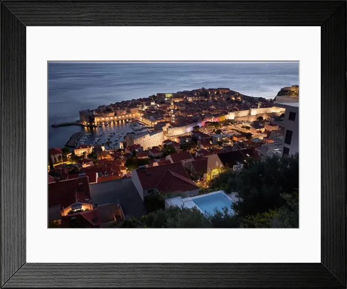 Framed Print : 2ynhyc2 Framed Print : 2ynhyc2
