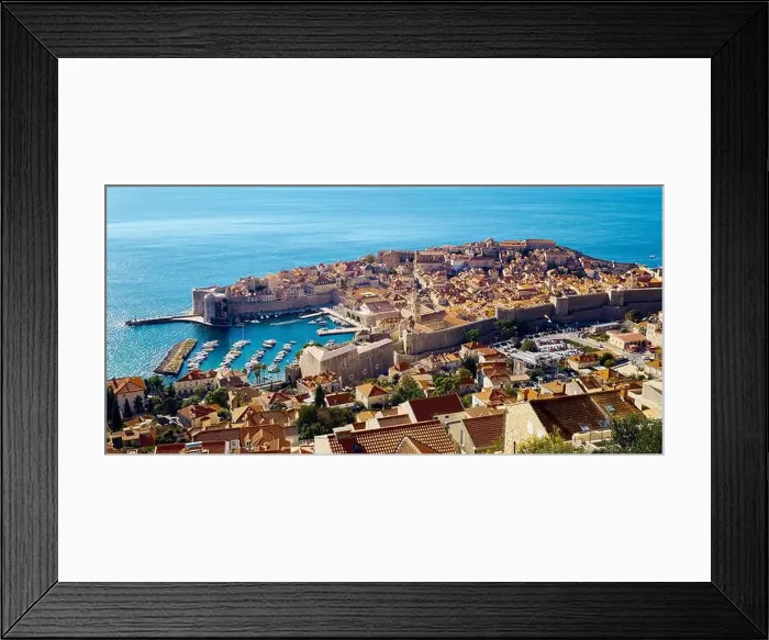 Framed Print : 2ynhym9 Framed Print : 2ynhym9