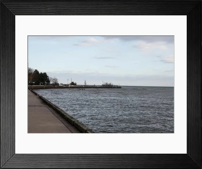 Framed Print : 2ynrr44 Framed Print : 2ynrr44