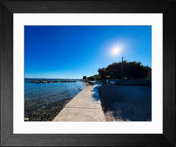 Framed Print : 2ynwa1t Framed Print : 2ynwa1t