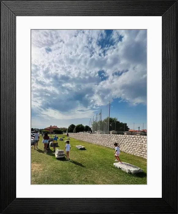 Framed Print : 2ynx1dj Framed Print : 2ynx1dj