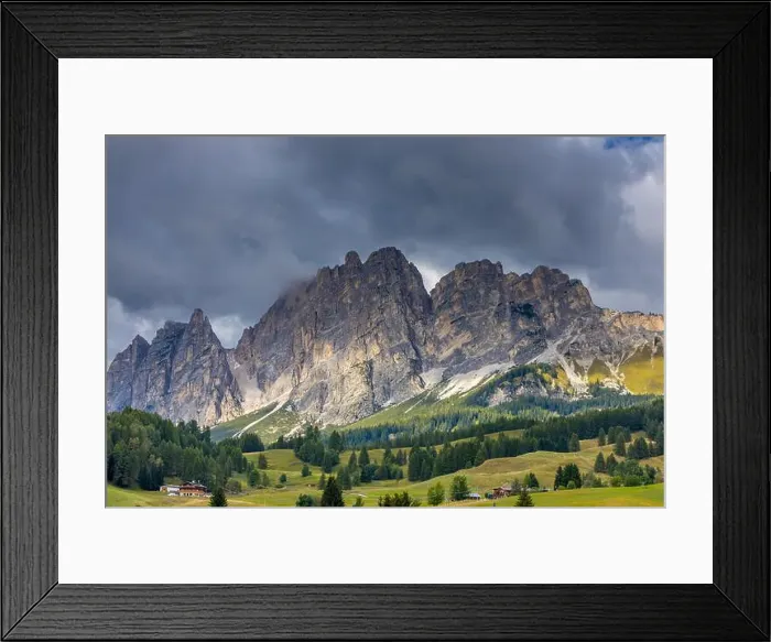 Framed Print : 2ynxhxw Framed Print : 2ynxhxw