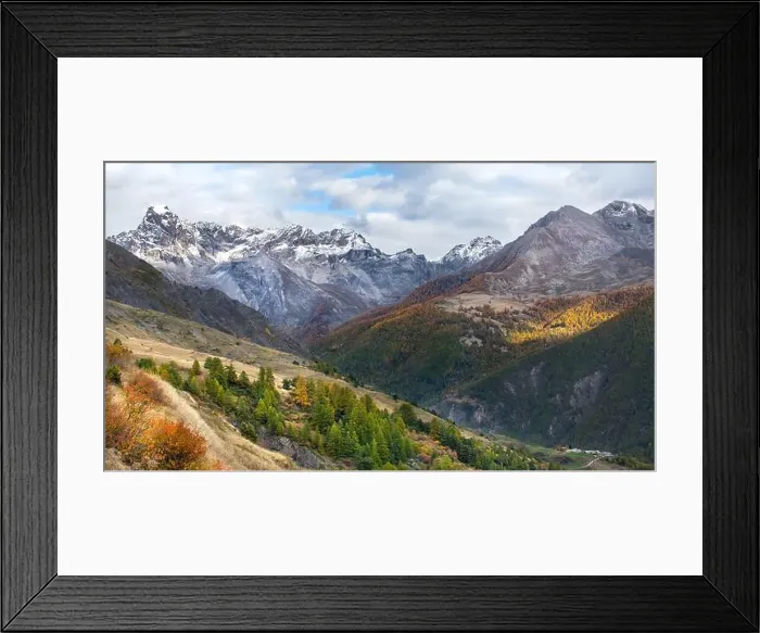 Framed Print : 2yp72cn Framed Print : 2yp72cn