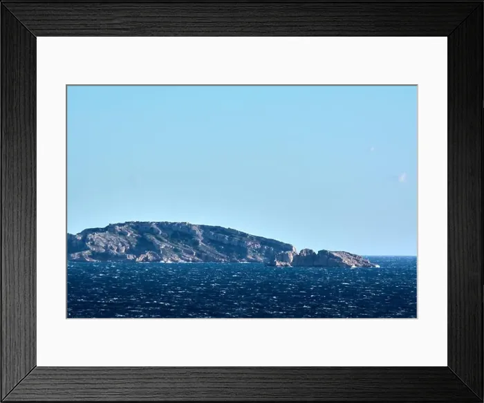 Framed Print : 2yrn9hd Framed Print : 2yrn9hd