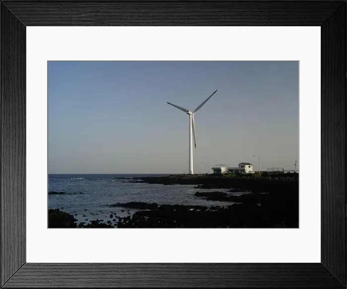 Framed Print : 2yt5akw Framed Print : 2yt5akw