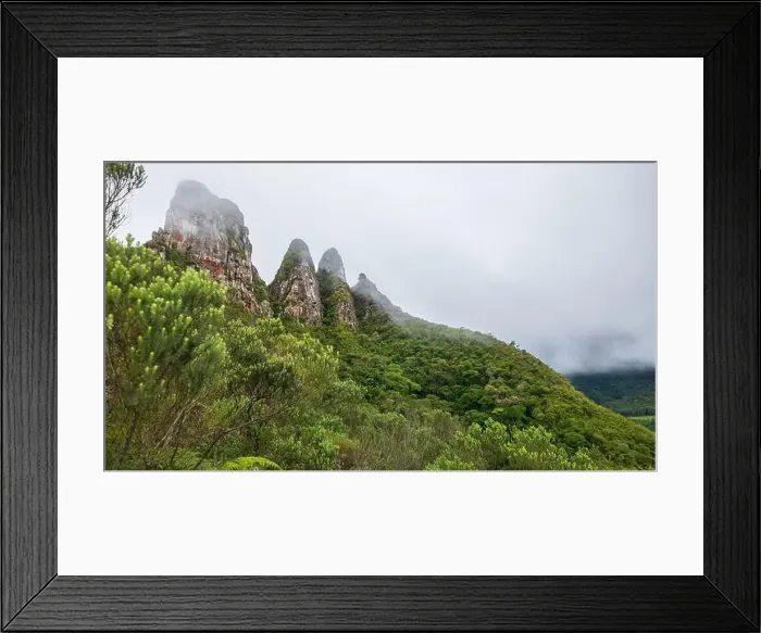 Framed Print : 2ytjn86 Framed Print : 2ytjn86
