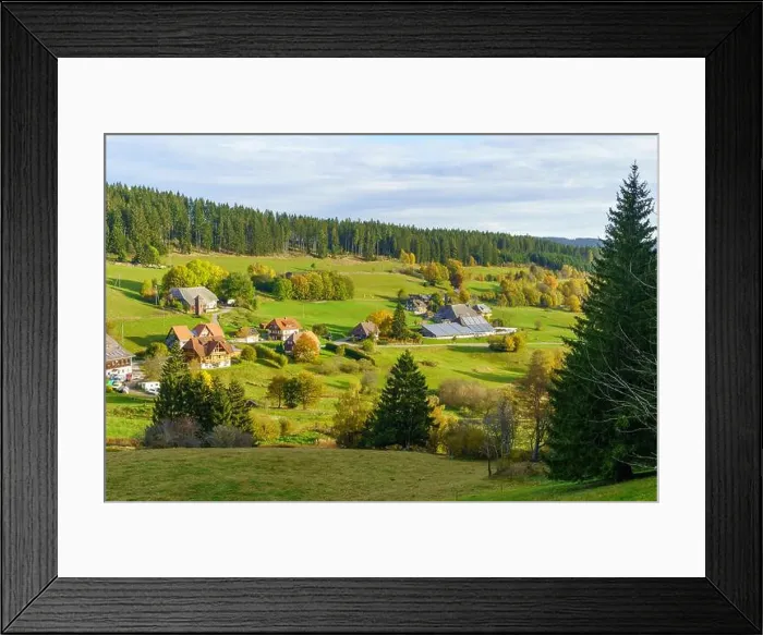 Framed Print : 2yw8dmr Framed Print : 2yw8dmr