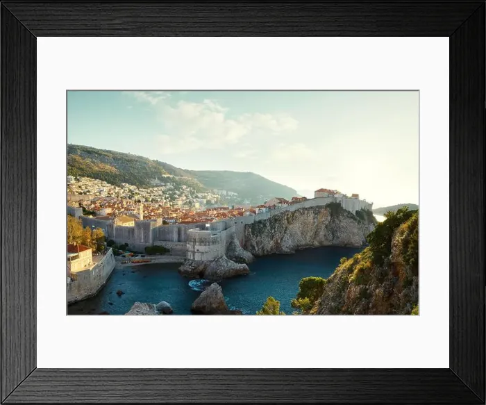 Framed Print : 2yx8tk8 Framed Print : 2yx8tk8