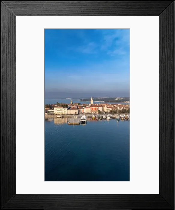Framed Print : 2yxmb88 Framed Print : 2yxmb88