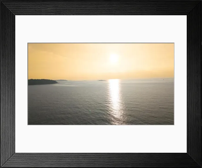 Framed Print : 2yxmba0 Framed Print : 2yxmba0