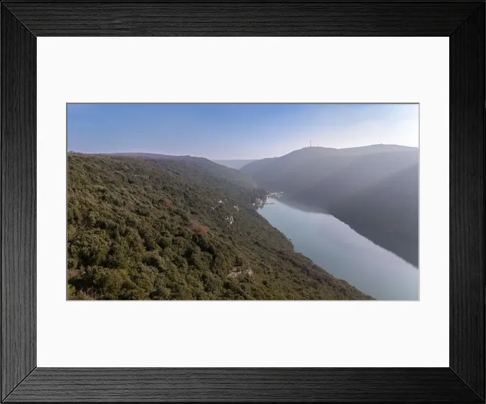 Framed Print : 2yxmbx6 Framed Print : 2yxmbx6