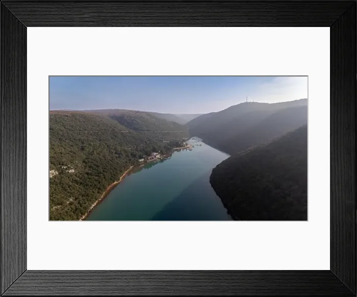 Framed Print : 2yxmcd8 Framed Print : 2yxmcd8