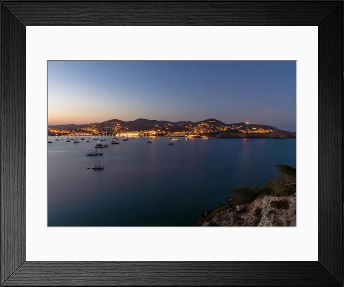 Framed Print : 2yy08tb Framed Print : 2yy08tb