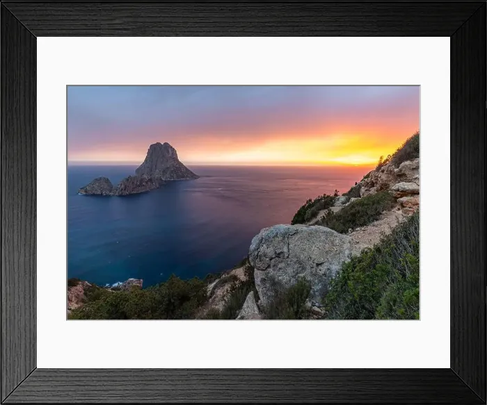 Framed Print : 2yy08xt Framed Print : 2yy08xt