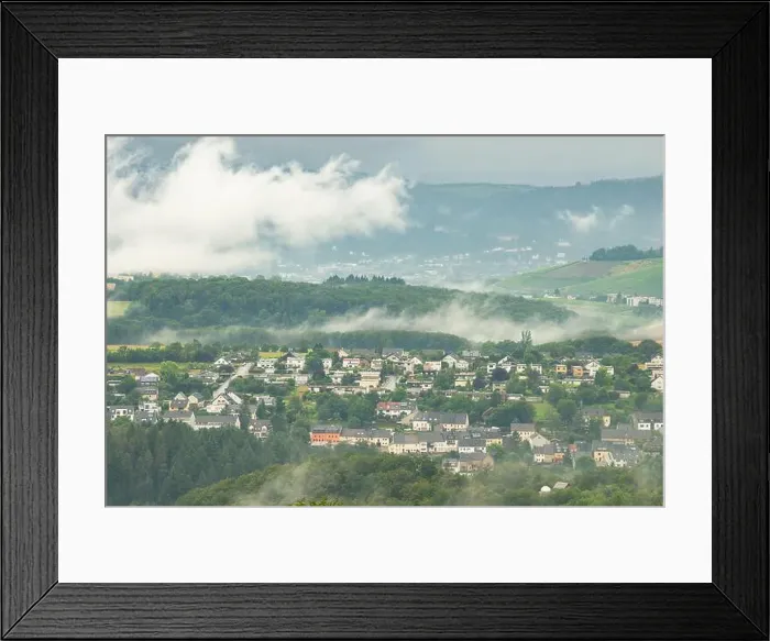 Framed Print : 2yy6hxr Framed Print : 2yy6hxr