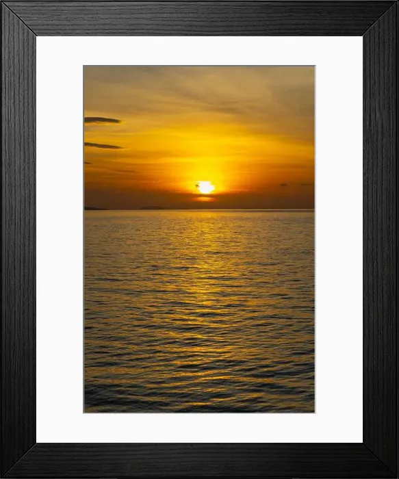 Framed Print : 2yyfb7y Framed Print : 2yyfb7y