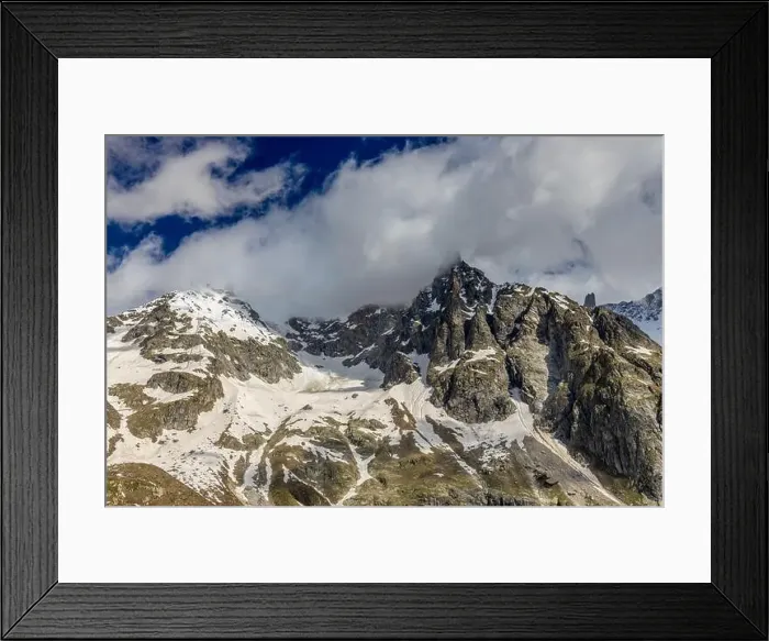 Framed Print : 2yyr52k Framed Print : 2yyr52k