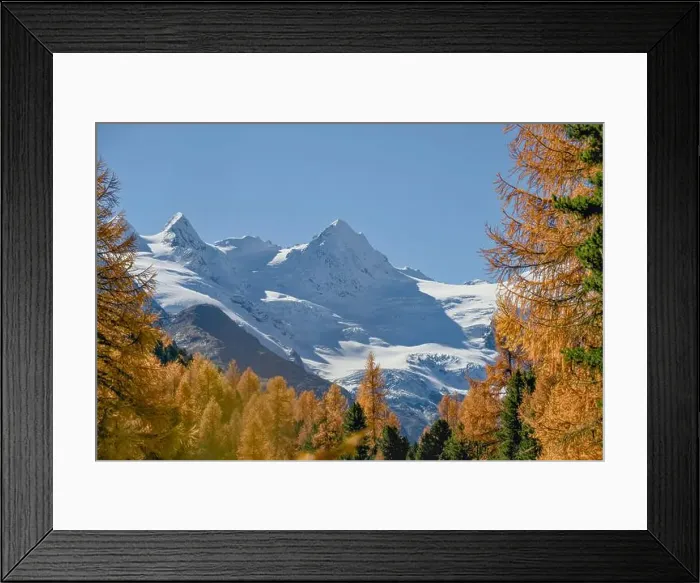 Framed Print : 2s08709 Framed Print : 2s08709