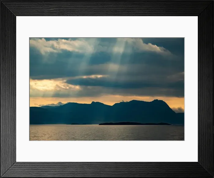 Framed Print : 2s143nw Framed Print : 2s143nw