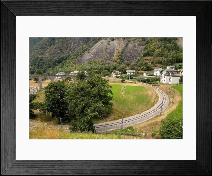 Framed Print : 2s5hcym Framed Print : 2s5hcym