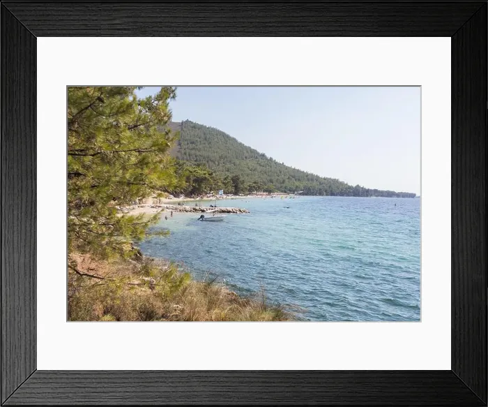 Framed Print : 2s5yhb7 Framed Print : 2s5yhb7