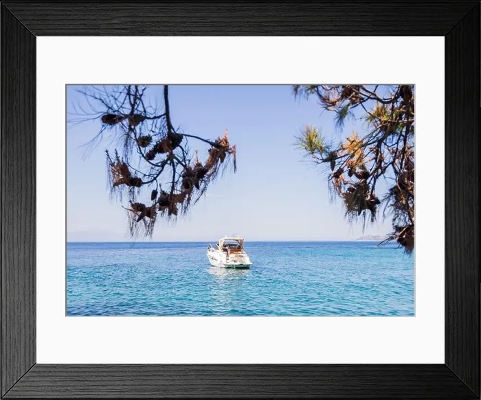 Framed Print : 2s5yhdx Framed Print : 2s5yhdx
