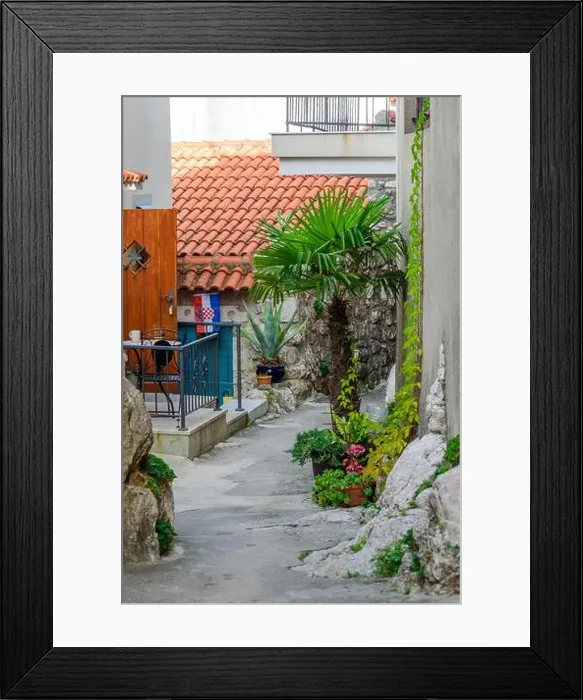 Framed Print : 2s6ayhf Framed Print : 2s6ayhf