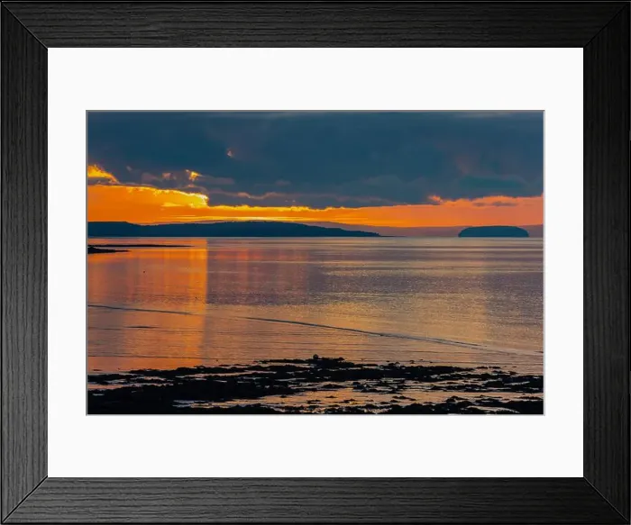 Framed Print : 2s70112 Framed Print : 2s70112